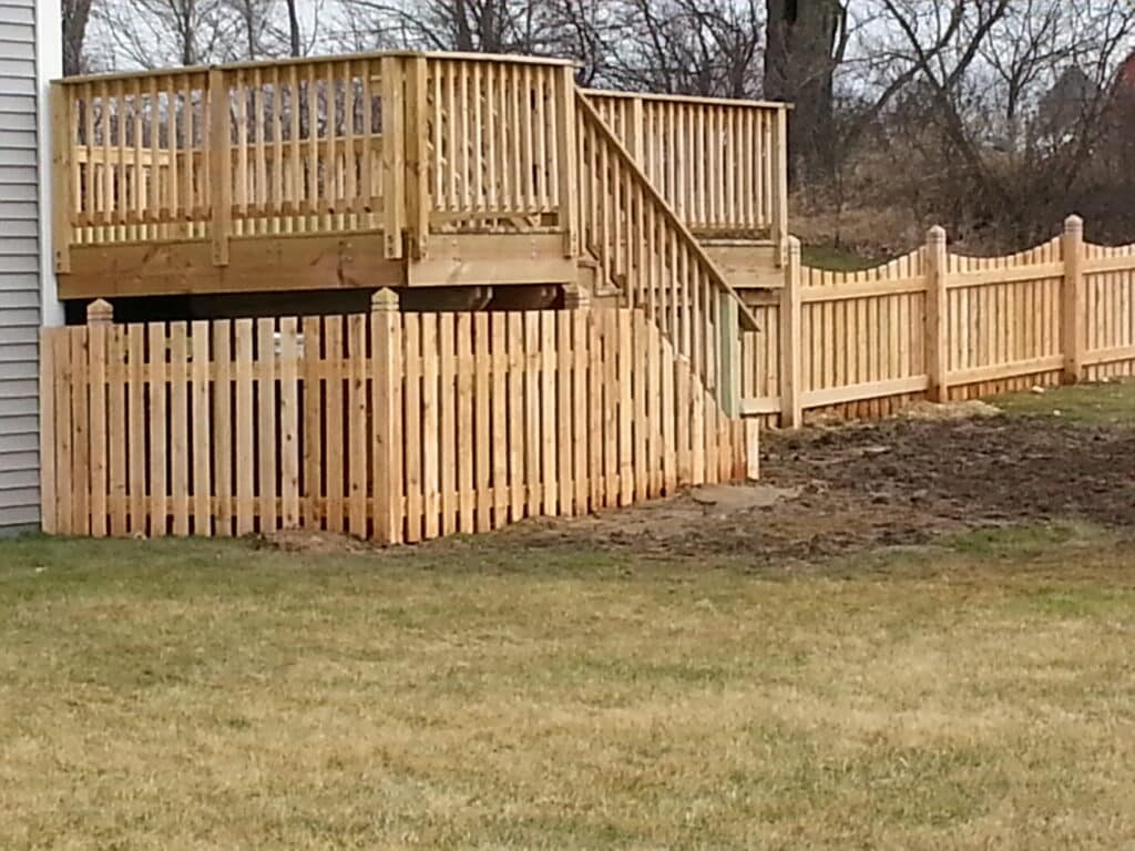 quality fence to deck