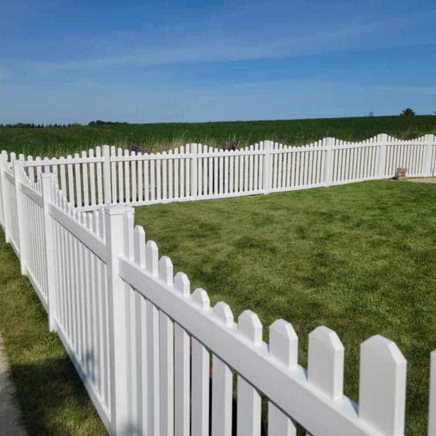 Vinyl Picket Fence