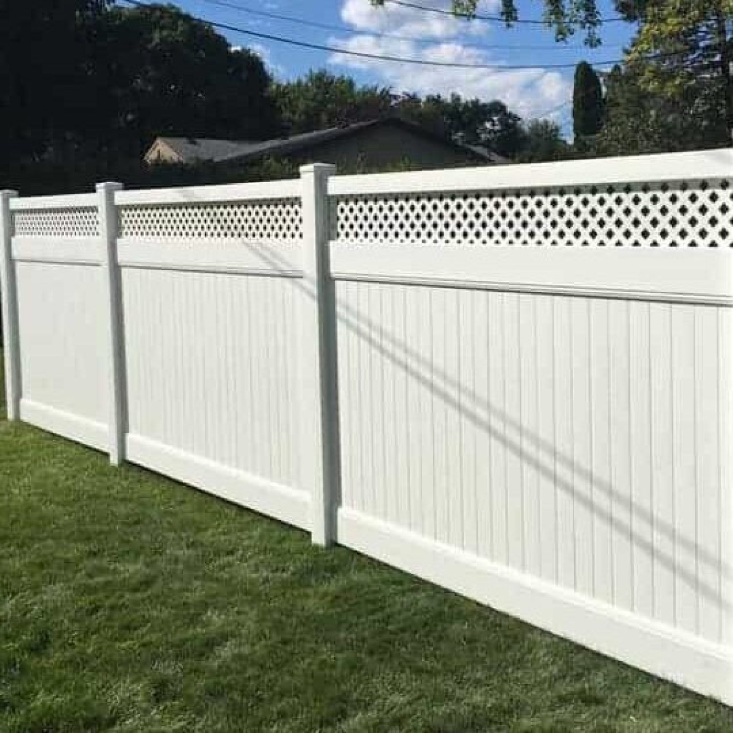 Vinyl Privacy Fence with Lattice Top